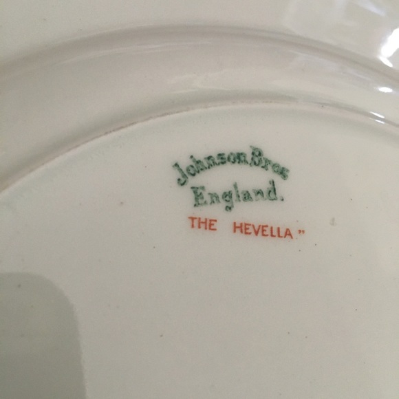Vintage Johnson Brothers Dinner Plate - Picture 2 of 5